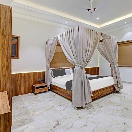Ratna Vilas Palace Rajkot Bagian luar foto