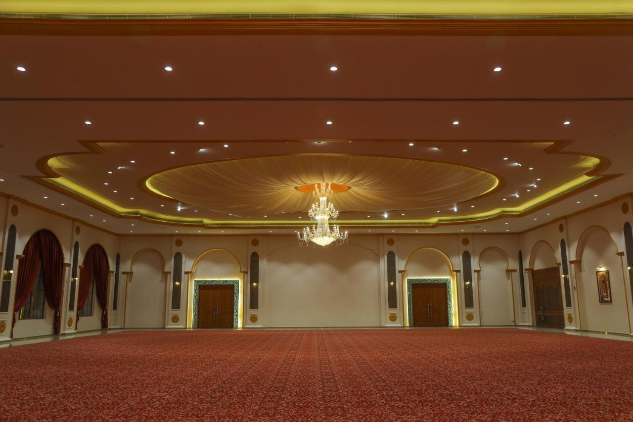 Ratna Vilas Palace Rajkot Bagian luar foto