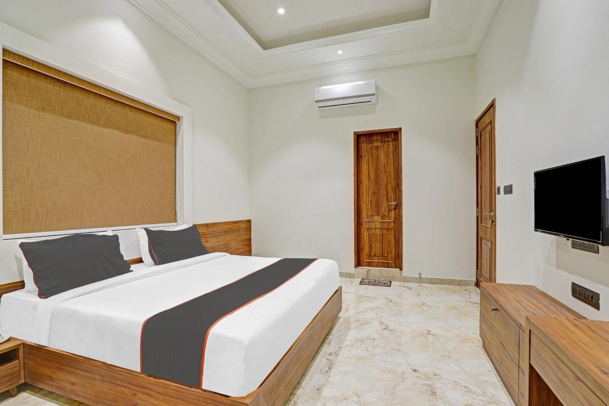 Ratna Vilas Palace Rajkot Bagian luar foto